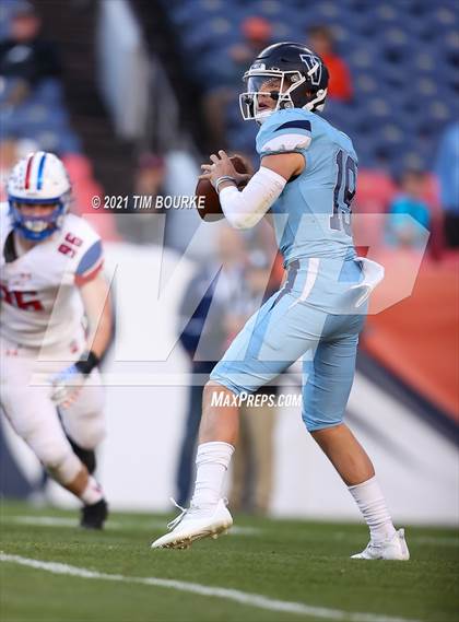 Thumbnail 3 in Valor Christian vs. Cherry Creek (CHSAA 5A Final) photogallery.