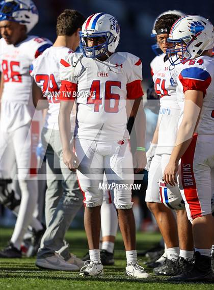 Thumbnail 3 in Valor Christian vs. Cherry Creek (CHSAA 5A Final) photogallery.