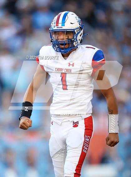 Thumbnail 3 in Valor Christian vs. Cherry Creek (CHSAA 5A Final) photogallery.