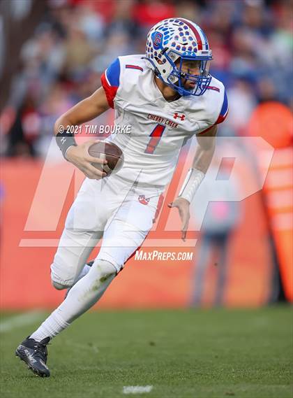 Thumbnail 1 in Valor Christian vs. Cherry Creek (CHSAA 5A Final) photogallery.