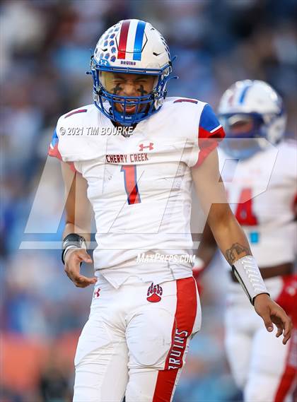 Thumbnail 2 in Valor Christian vs. Cherry Creek (CHSAA 5A Final) photogallery.
