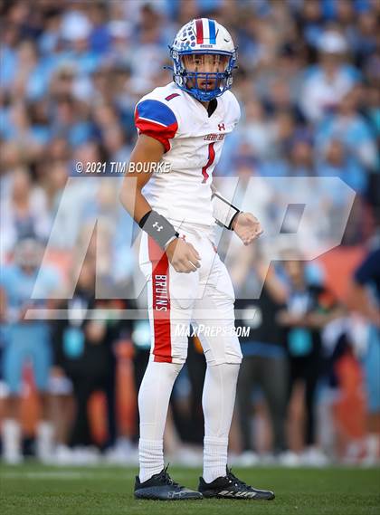 Thumbnail 3 in Valor Christian vs. Cherry Creek (CHSAA 5A Final) photogallery.