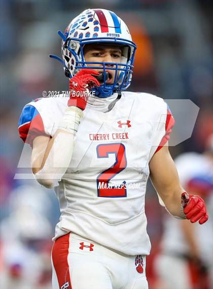 Thumbnail 3 in Valor Christian vs. Cherry Creek (CHSAA 5A Final) photogallery.