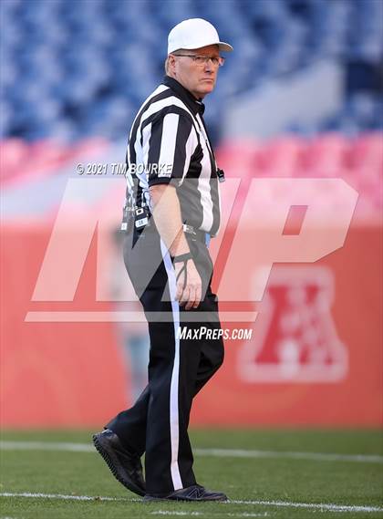 Thumbnail 1 in Valor Christian vs. Cherry Creek (CHSAA 5A Final) photogallery.