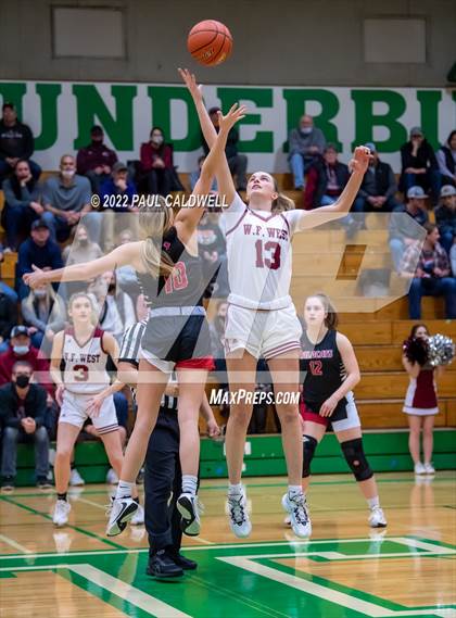 Thumbnail 3 in WF West vs Archbishop Murphy (WIAA 2A Regional Playoff) photogallery.