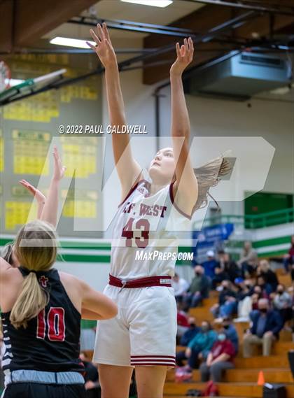 Thumbnail 3 in WF West vs Archbishop Murphy (WIAA 2A Regional Playoff) photogallery.