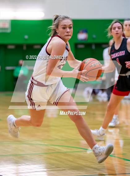 Thumbnail 2 in WF West vs Archbishop Murphy (WIAA 2A Regional Playoff) photogallery.