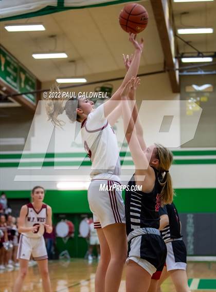 Thumbnail 2 in WF West vs Archbishop Murphy (WIAA 2A Regional Playoff) photogallery.