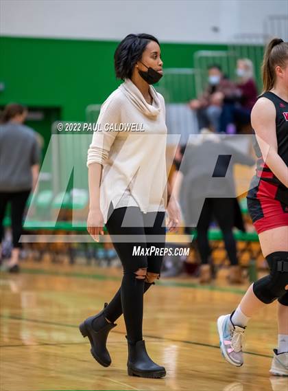 Thumbnail 1 in WF West vs Archbishop Murphy (WIAA 2A Regional Playoff) photogallery.