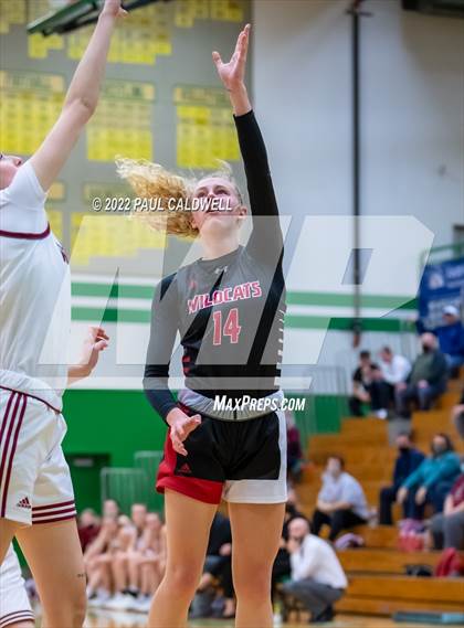 Thumbnail 2 in WF West vs Archbishop Murphy (WIAA 2A Regional Playoff) photogallery.