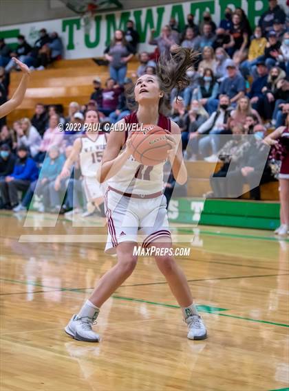 Thumbnail 1 in WF West vs Archbishop Murphy (WIAA 2A Regional Playoff) photogallery.