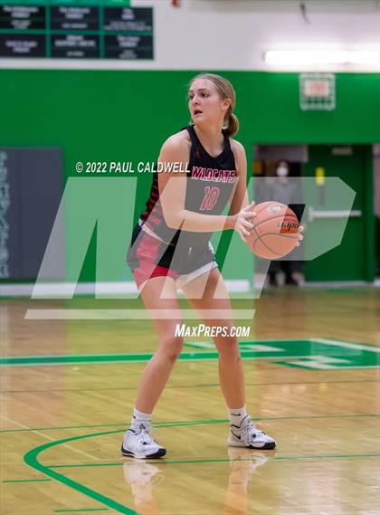 Thumbnail 1 in WF West vs Archbishop Murphy (WIAA 2A Regional Playoff) photogallery.