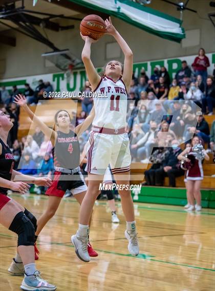 Thumbnail 3 in WF West vs Archbishop Murphy (WIAA 2A Regional Playoff) photogallery.