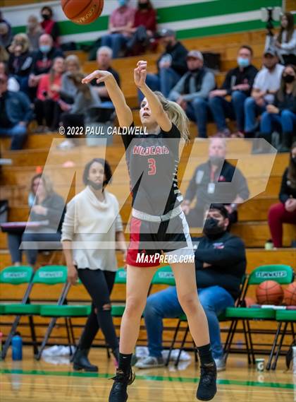 Thumbnail 1 in WF West vs Archbishop Murphy (WIAA 2A Regional Playoff) photogallery.