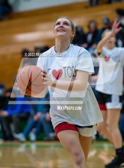 Thumbnail 3 in WF West vs Archbishop Murphy (WIAA 2A Regional Playoff) photogallery.