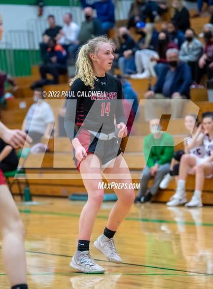 Thumbnail 3 in WF West vs Archbishop Murphy (WIAA 2A Regional Playoff) photogallery.