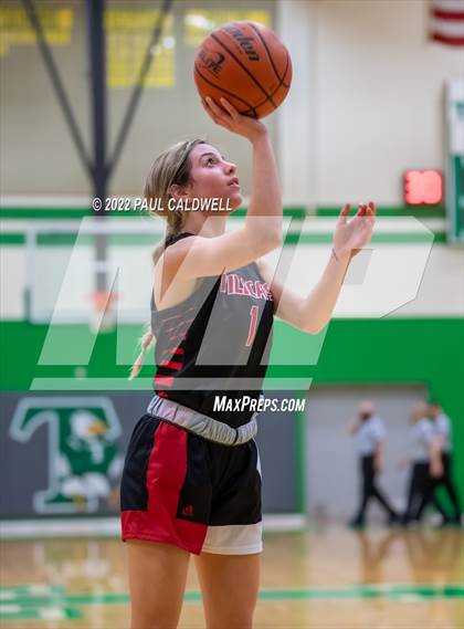 Thumbnail 2 in WF West vs Archbishop Murphy (WIAA 2A Regional Playoff) photogallery.