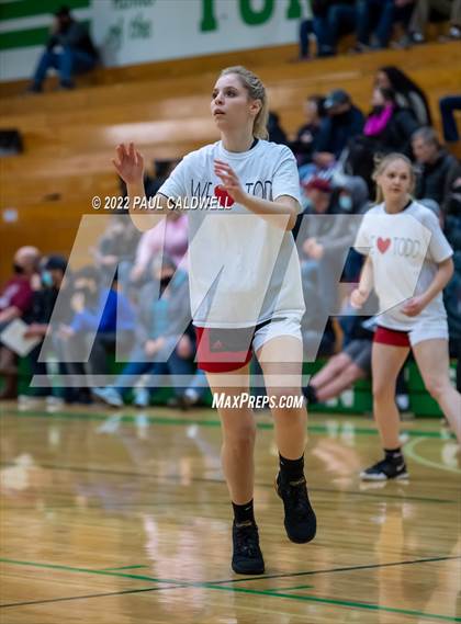 Thumbnail 3 in WF West vs Archbishop Murphy (WIAA 2A Regional Playoff) photogallery.