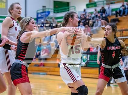 Thumbnail 3 in WF West vs Archbishop Murphy (WIAA 2A Regional Playoff) photogallery.