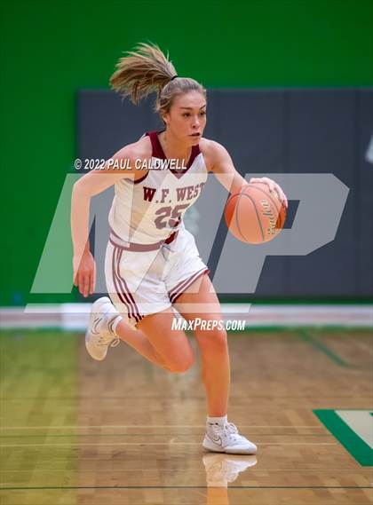 Thumbnail 1 in WF West vs Archbishop Murphy (WIAA 2A Regional Playoff) photogallery.
