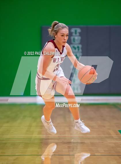 Thumbnail 3 in WF West vs Archbishop Murphy (WIAA 2A Regional Playoff) photogallery.