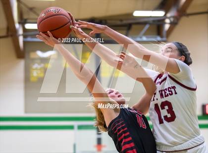 Thumbnail 2 in WF West vs Archbishop Murphy (WIAA 2A Regional Playoff) photogallery.