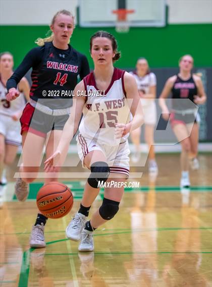 Thumbnail 3 in WF West vs Archbishop Murphy (WIAA 2A Regional Playoff) photogallery.
