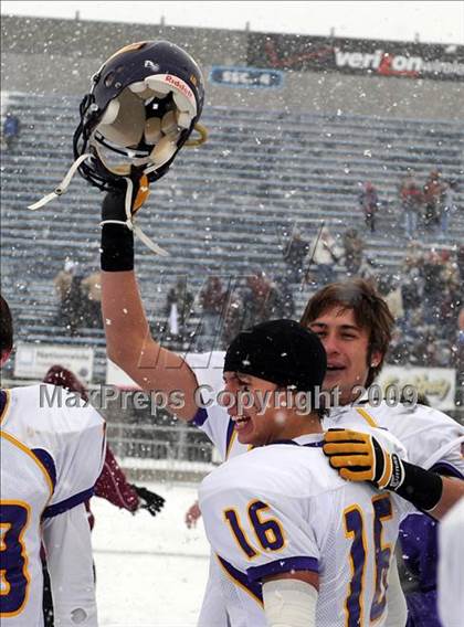 Thumbnail 1 in Greensburg Central Catholic vs. Lancaster Catholic (PIAA Class AA Final) photogallery.