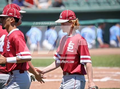 Thumbnail 3 in Franklin vs. Lowell (MIAA Division 1A Round 1 Playoff) photogallery.