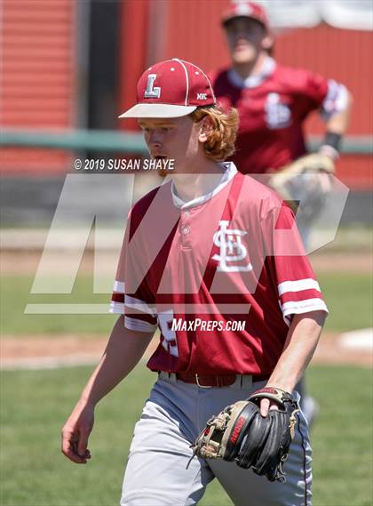 Thumbnail 2 in Franklin vs. Lowell (MIAA Division 1A Round 1 Playoff) photogallery.