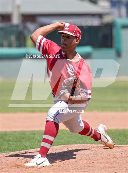 Thumbnail 3 in Franklin vs. Lowell (MIAA Division 1A Round 1 Playoff) photogallery.
