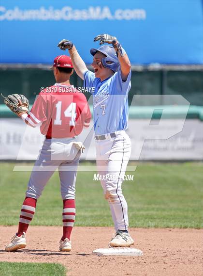 Thumbnail 1 in Franklin vs. Lowell (MIAA Division 1A Round 1 Playoff) photogallery.