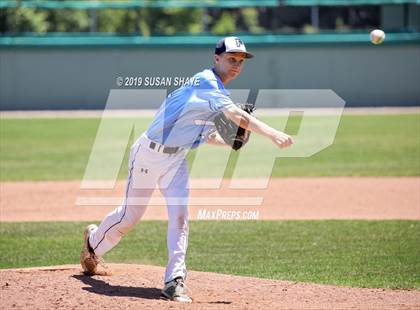 Thumbnail 1 in Franklin vs. Lowell (MIAA Division 1A Round 1 Playoff) photogallery.