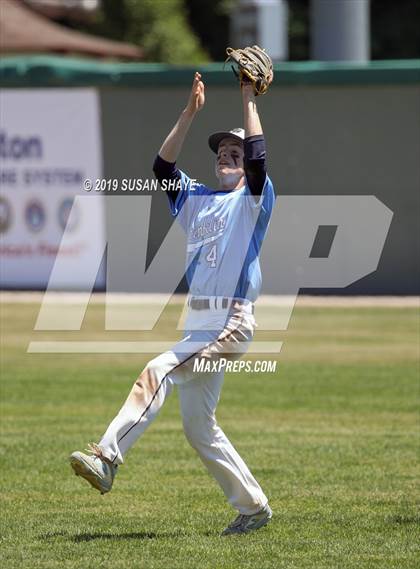 Thumbnail 1 in Franklin vs. Lowell (MIAA Division 1A Round 1 Playoff) photogallery.