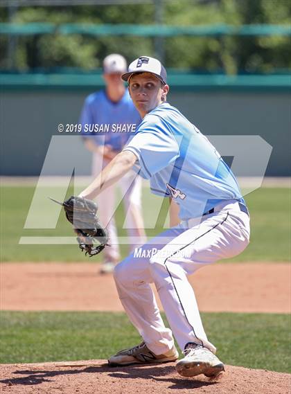 Thumbnail 1 in Franklin vs. Lowell (MIAA Division 1A Round 1 Playoff) photogallery.
