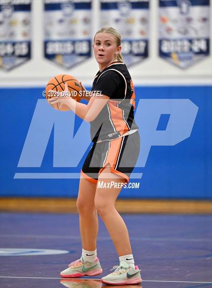 Thumbnail 3 in Vacaville vs. Ponderosa (Dorothy Speck Memorial) photogallery.