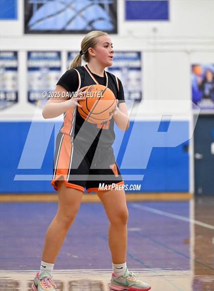 Thumbnail 1 in Vacaville vs. Ponderosa (Dorothy Speck Memorial) photogallery.