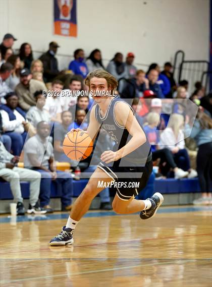 Thumbnail 1 in Chilton County vs Jemison (Chilton County Tournament) photogallery.