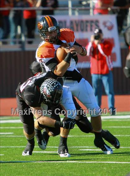 Thumbnail 2 in Argyle vs. Gilmer (3A Division 2 Region 2 Regional Final) photogallery.