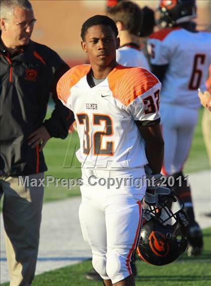 Thumbnail 1 in Argyle vs. Gilmer (3A Division 2 Region 2 Regional Final) photogallery.