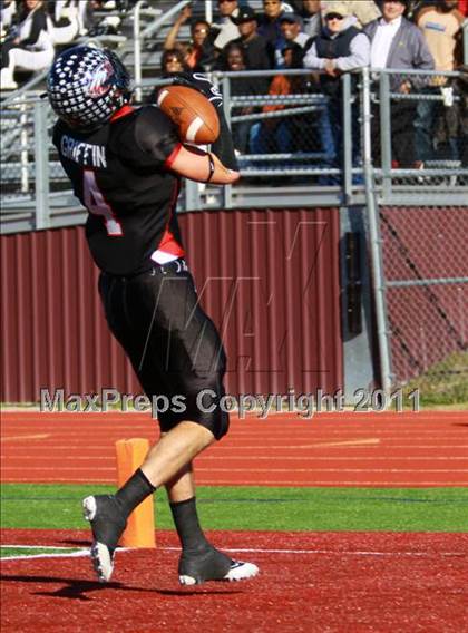 Thumbnail 2 in Argyle vs. Gilmer (3A Division 2 Region 2 Regional Final) photogallery.
