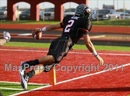 Thumbnail 2 in Argyle vs. Gilmer (3A Division 2 Region 2 Regional Final) photogallery.