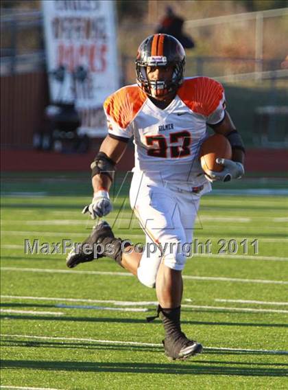 Thumbnail 2 in Argyle vs. Gilmer (3A Division 2 Region 2 Regional Final) photogallery.