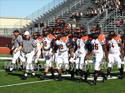 Thumbnail 1 in Argyle vs. Gilmer (3A Division 2 Region 2 Regional Final) photogallery.