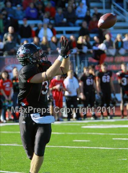Thumbnail 2 in Argyle vs. Gilmer (3A Division 2 Region 2 Regional Final) photogallery.