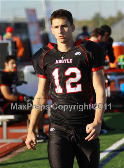 Thumbnail 2 in Argyle vs. Gilmer (3A Division 2 Region 2 Regional Final) photogallery.