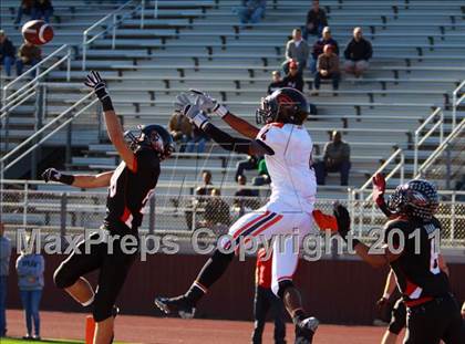 Thumbnail 1 in Argyle vs. Gilmer (3A Division 2 Region 2 Regional Final) photogallery.