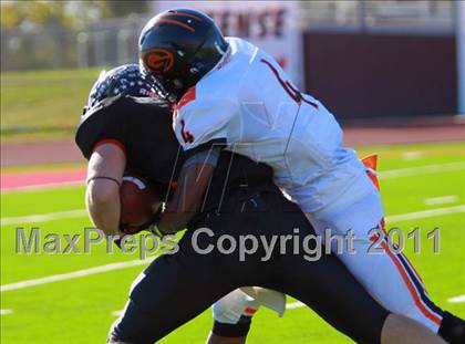 Thumbnail 2 in Argyle vs. Gilmer (3A Division 2 Region 2 Regional Final) photogallery.