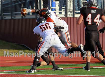 Thumbnail 1 in Argyle vs. Gilmer (3A Division 2 Region 2 Regional Final) photogallery.