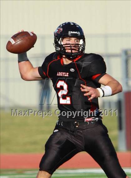Thumbnail 3 in Argyle vs. Gilmer (3A Division 2 Region 2 Regional Final) photogallery.